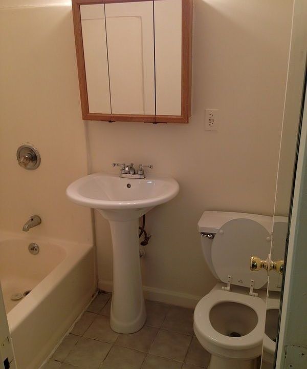 1st image of 300 E 96th St APT 5B