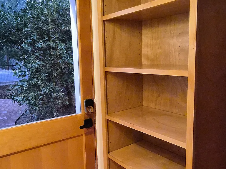 closet shelving