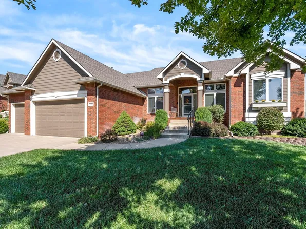 2089 N Glen Wood Ct, Wichita, KS 67230