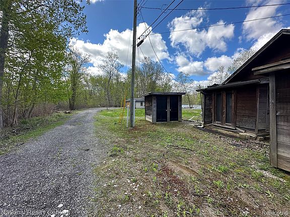 4th image of 12063 Kirby Ln