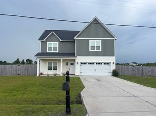 423 Elgin Rd, Hubert, NC 28539