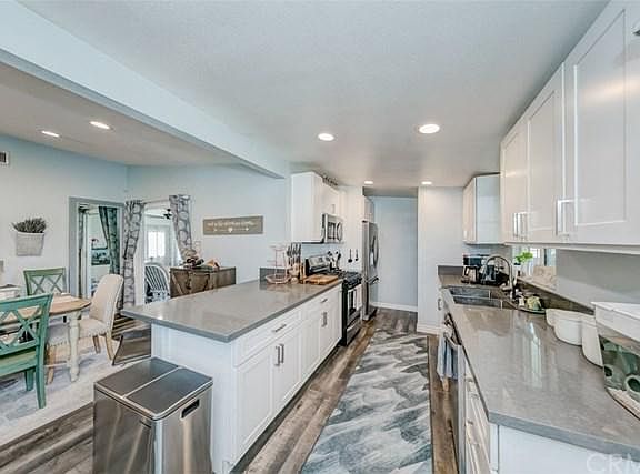3rd image of 5319 N Rockvale Ave