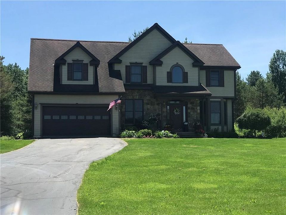 1st image of 3851 Huntington Ter