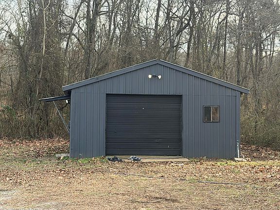 4th image of 25 Two Springs Ln