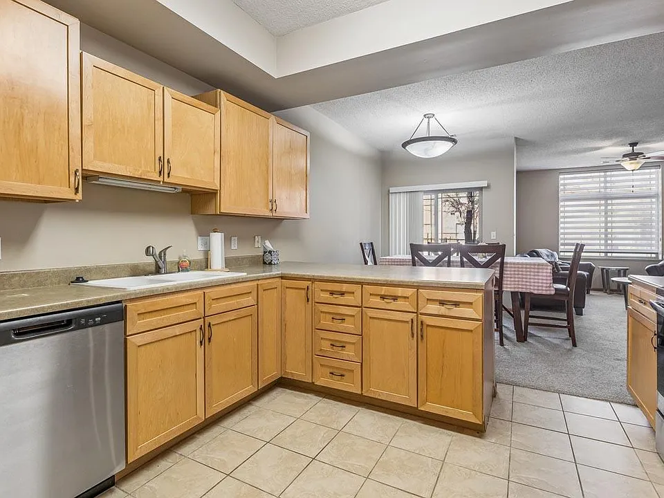 Functional kitchen designs offer plenty of space to prep meals, stay organized, and move through the day with ease.