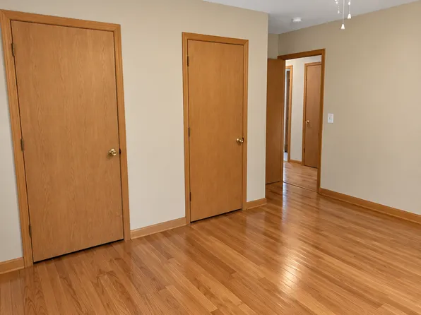2715 Ardsley Ln, Madison, WI 53713