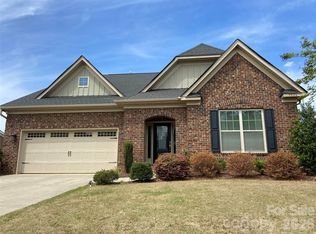 9026 Raven Top Dr, Mint Hill, NC 28227
