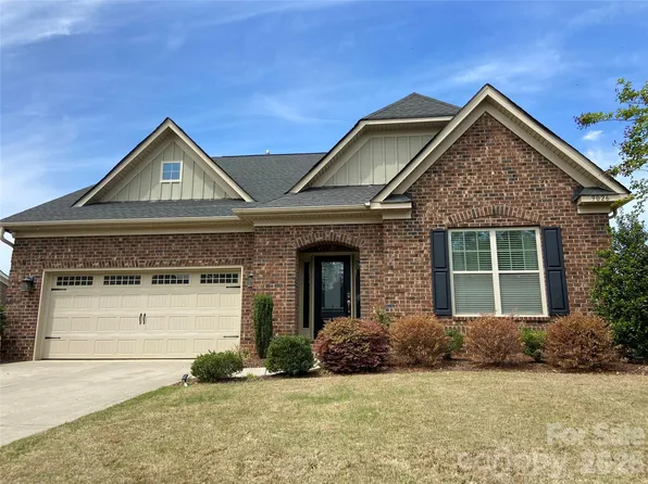 9026 Raven Top Dr, Mint Hill, NC 28227
