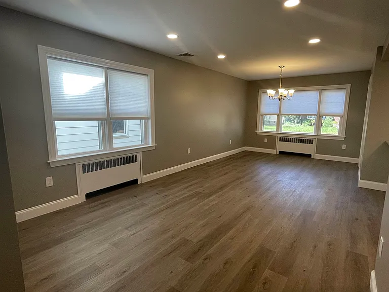 58 Hastings Ave — Photo 11