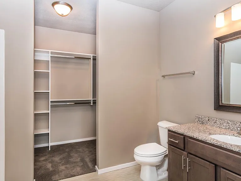 Edgerton Place Apartments — Photo 23