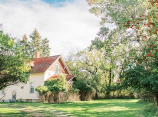 4406 S 47th Ave, Stettler, AB T4K 1J5