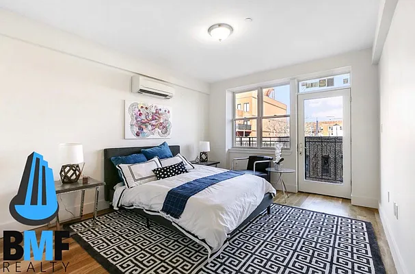 Rented by City Prime Commercial Realty  | media 15