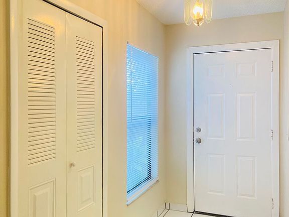 3rd image of 2906 S Semoran Blvd #A-3