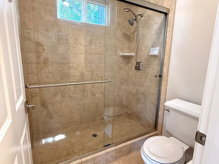 1576 Heritage Ln — Photo 8