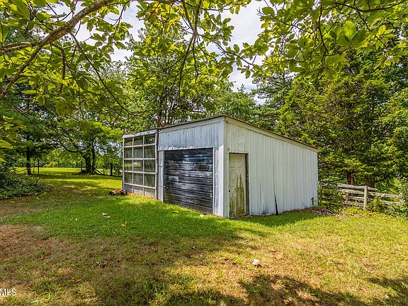 4th image of 3585 Pickett Park Hwy