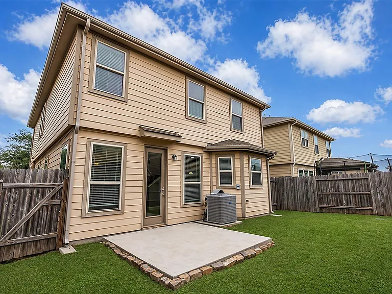 2707 Volute Ct — Photo 24