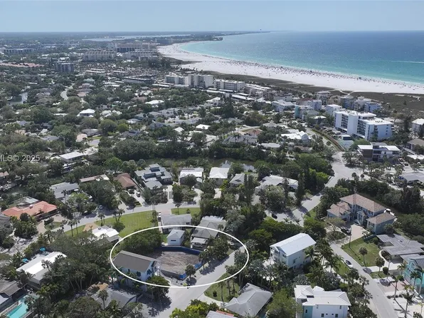 5371 Calle Florida, Sarasota, FL 34242