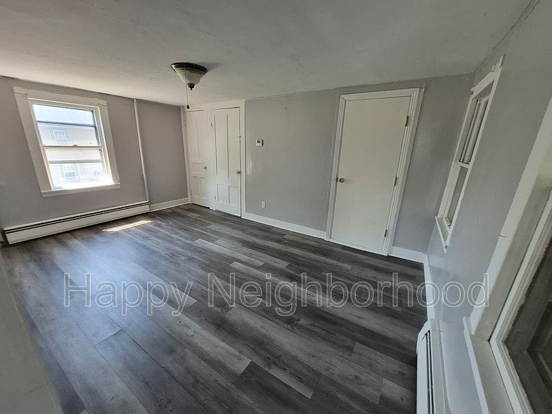 1st image of 46 Maple St Unit 5