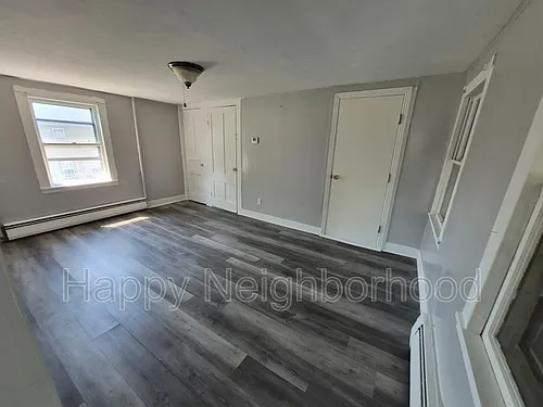 46 Maple St Photo 1