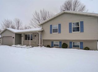 1610 Norse Pkwy, Stoughton, WI 53589