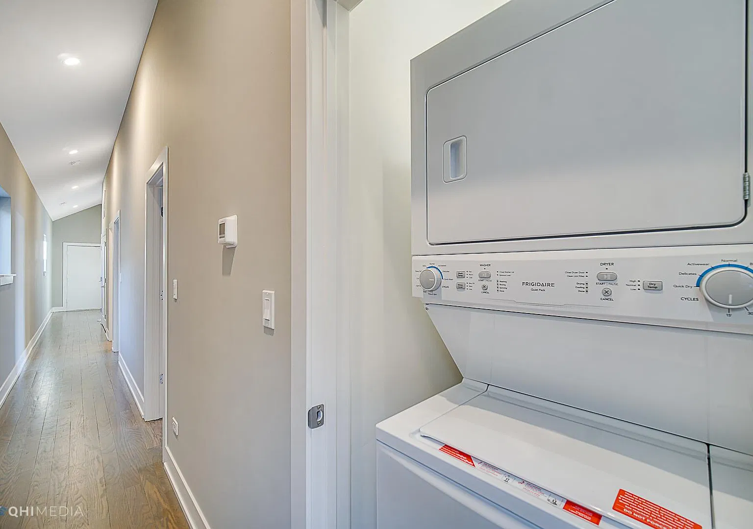 3 bed, $2,795 — Photo 2