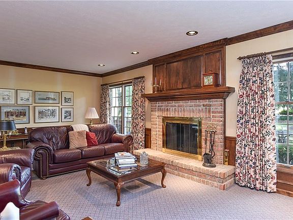 5th image of 4818 Arbour Green Dr