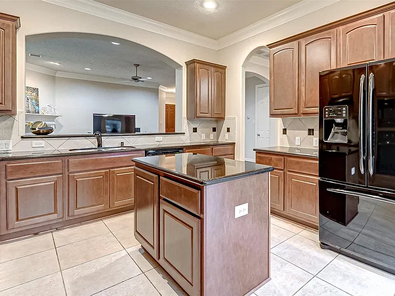 14418 Basalt Ln — Photo 8