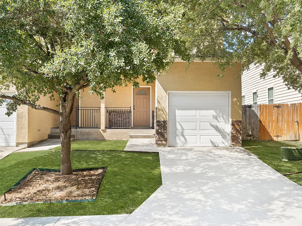 4915 Appleseed Ct