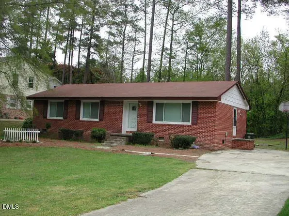 3212 Huntleigh Dr, Raleigh, NC 27604