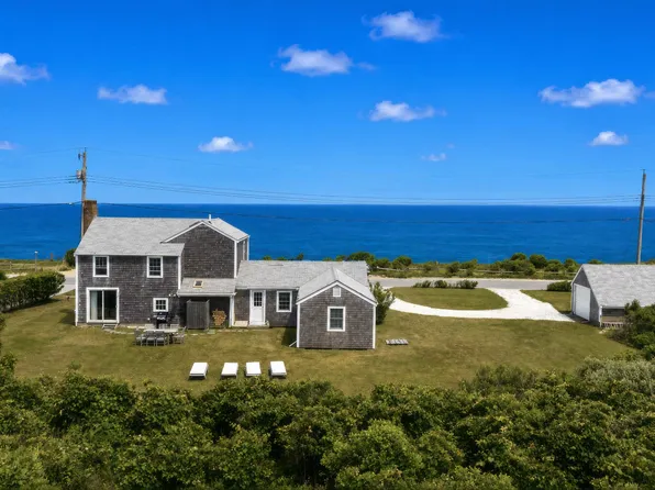 86 Baxter Rd, Nantucket, MA 02554