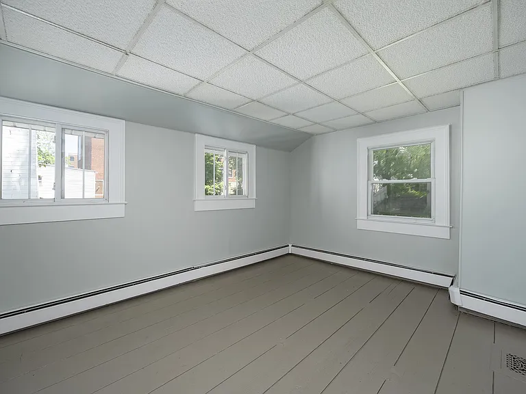 29 Delano St #2 — Photo 3