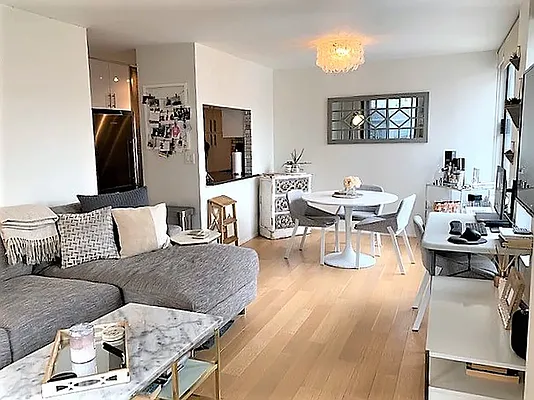 Rented by Corcoran | media 22