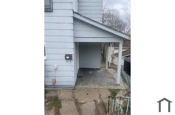 1036 N Bluff Dr photo 1