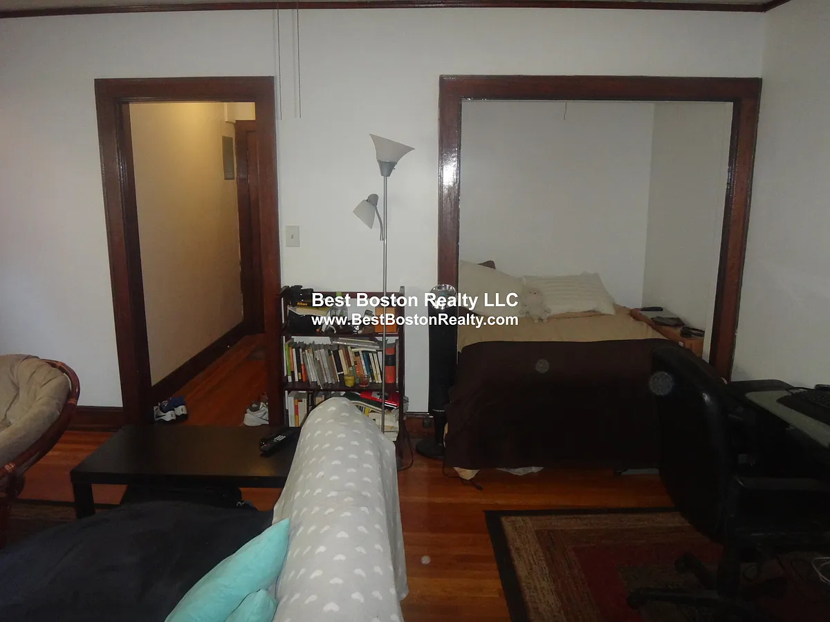 Building Photo - 119 College Ave #36