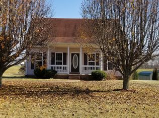 1474 Maple Grove Rd, Lafayette, TN 37083