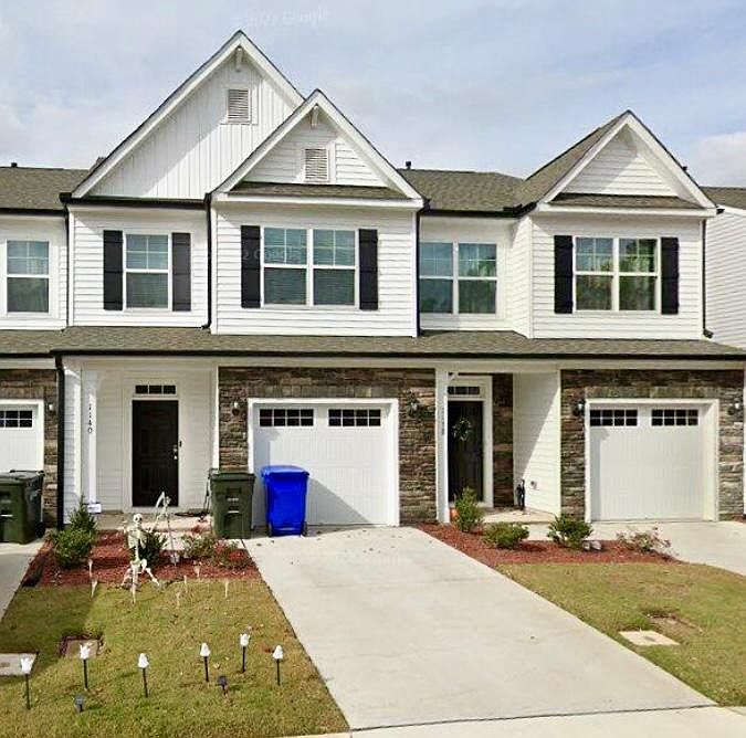 1st image of 114 Arbor Edge Ln