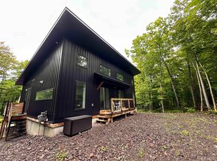 50174 Airport Park Rd, Hancock, MI 49930