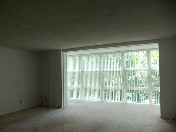 3rd image of 1224 S Peninsula Dr APT 301