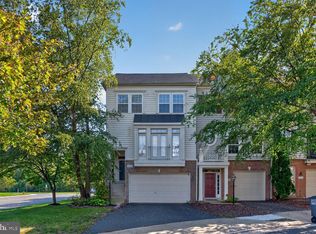 24704 Clock Tower Sq, Aldie, VA 20105