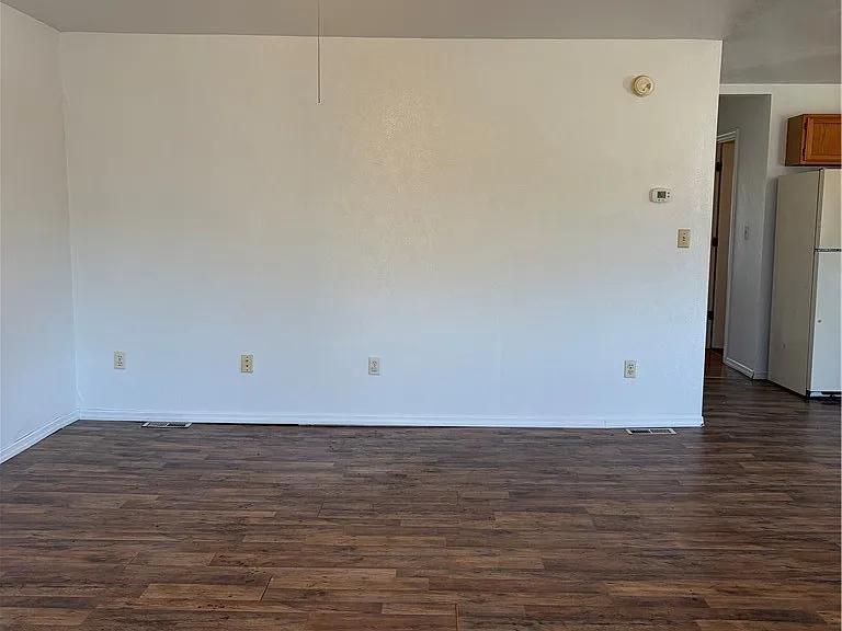 400 S 4th St — Photo 10