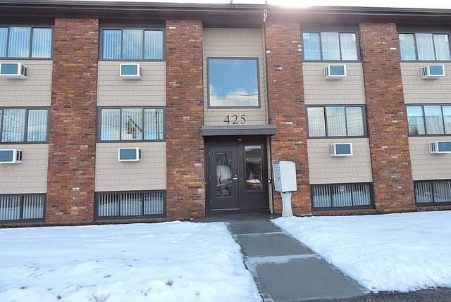 1st image of 425 Warren Ave APT 1