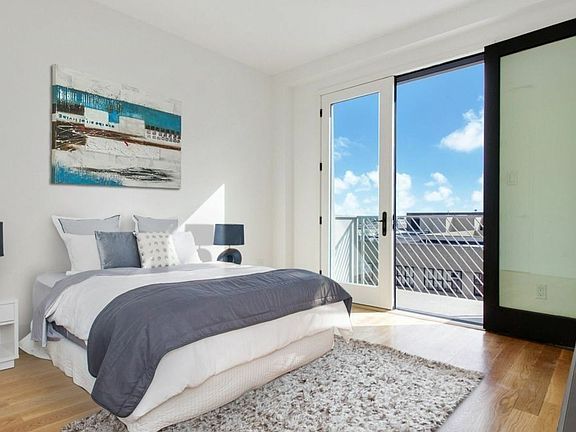 4th image of 845 Grand St #6C