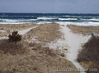 53 Wingaersheek Rd, Gloucester, MA 01930