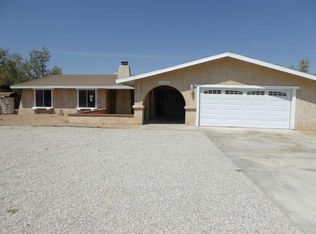14186 Rincon Rd, Apple Valley, CA 92307