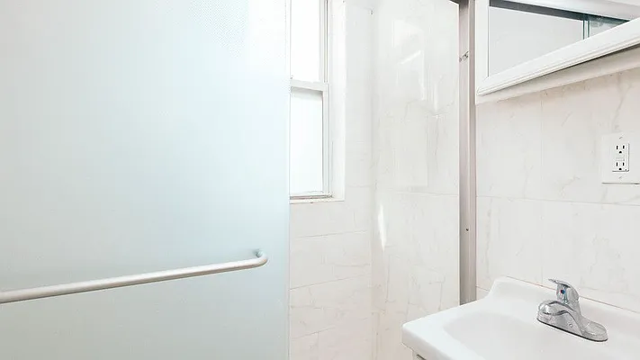 Rented by Nooklyn NYC LLC | media 13