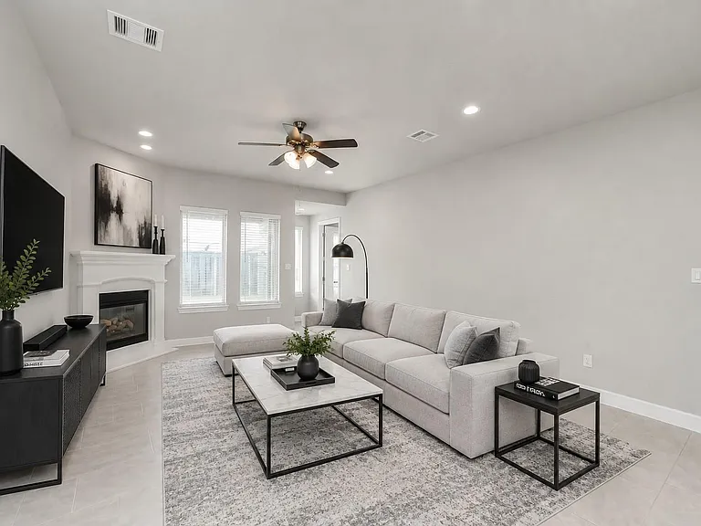 1026 Warm Summer Dr — Photo 8