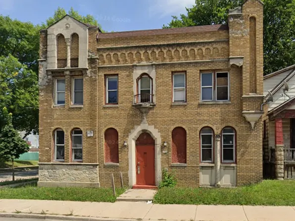 2776 N 35th St, Milwaukee, WI 53210