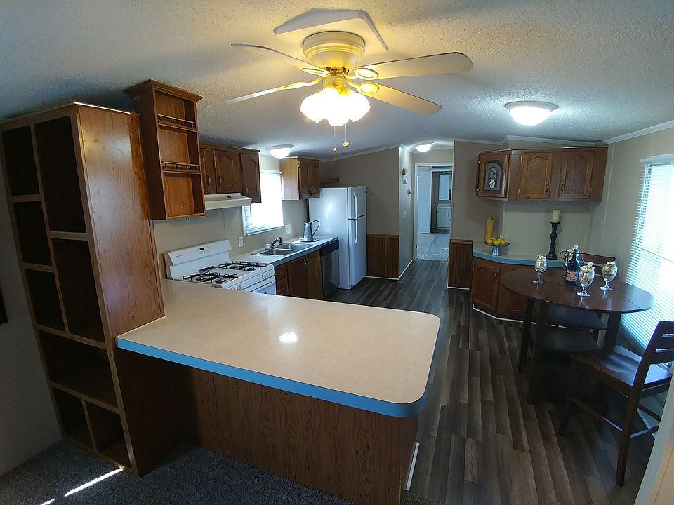 1st image of 80 Saint Peters Dr