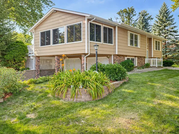 430 Lynn Rd SW, Hutchinson, MN 55350