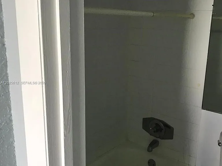 1251 NE 108th St #612 — Photo 9